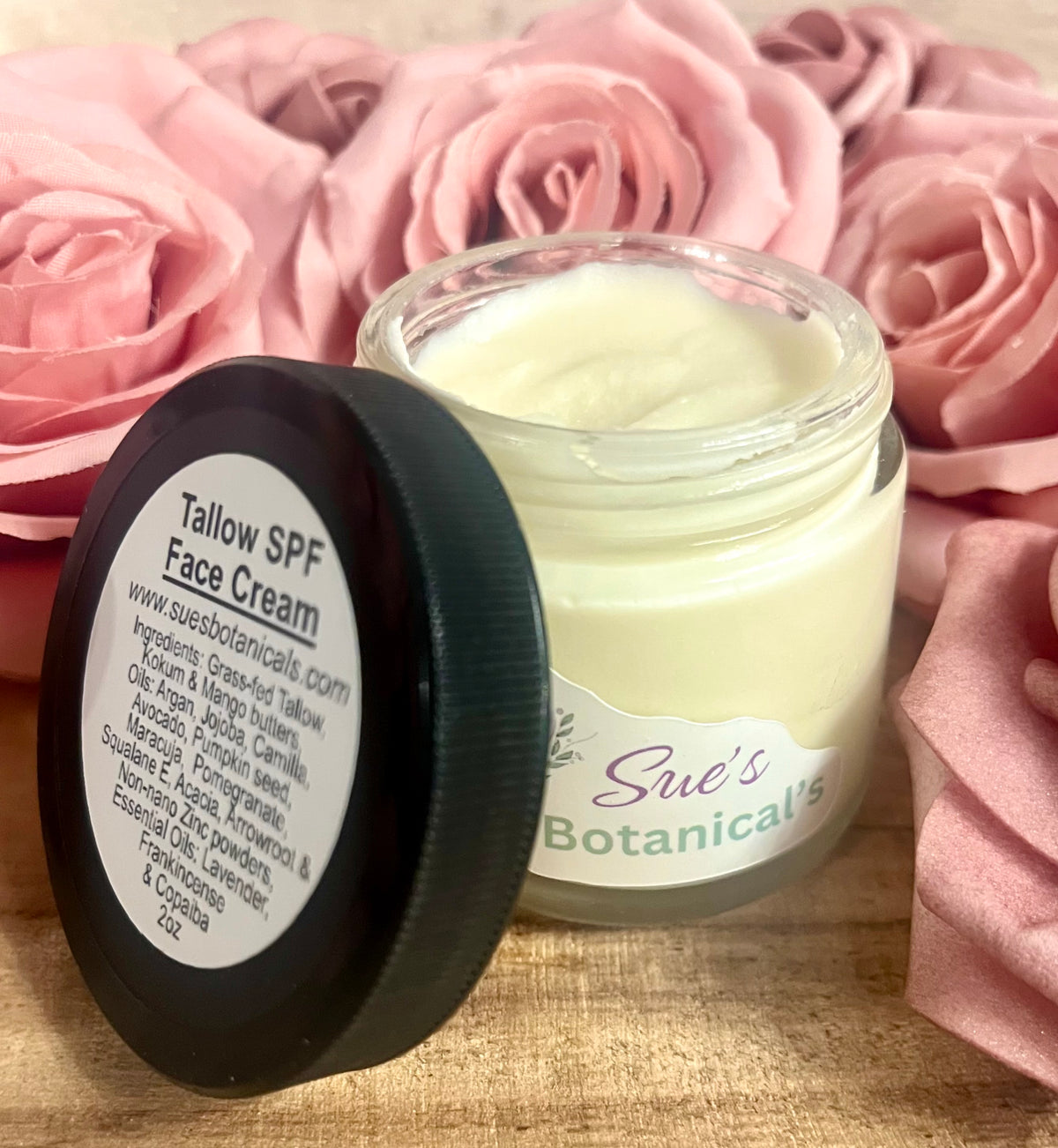 Tallow SPF Face Cream 2oz

All Natural tallow skincare, helps acne, helps eczema, helps psoriasis, helps wrinkles, hydrates skin, organic skincare, beef tallow skincare , protection against the sun